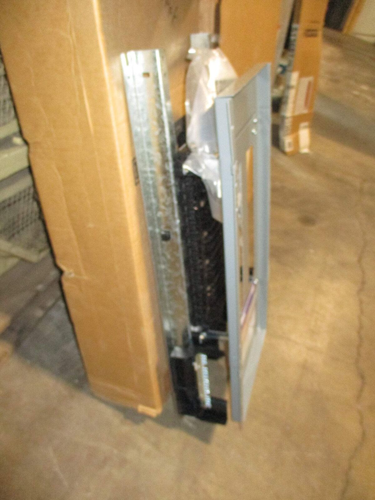 Square D NQ Panelboard Interior NQ430L1 100A 240V 3Ph 4W 30-Slot New Surplus