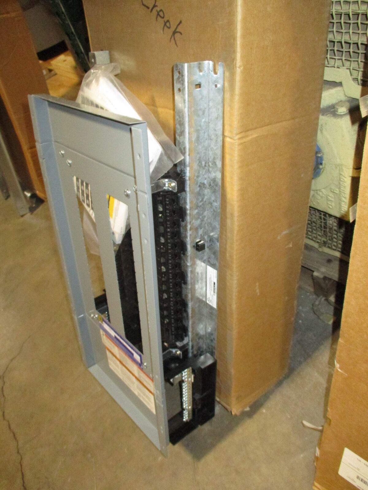 Square D NQ Panelboard Interior NQ430L1 100A 240V 3Ph 4W 30-Slot New Surplus