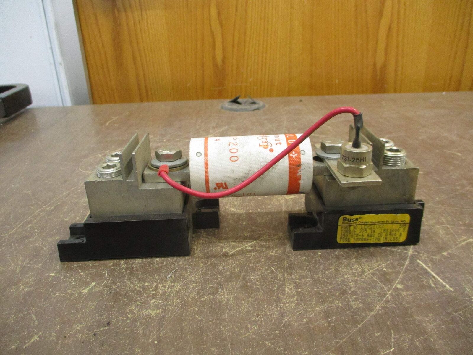 Buss Fuseholder 1BS103 400A 600V w/ 200A Fuse Used