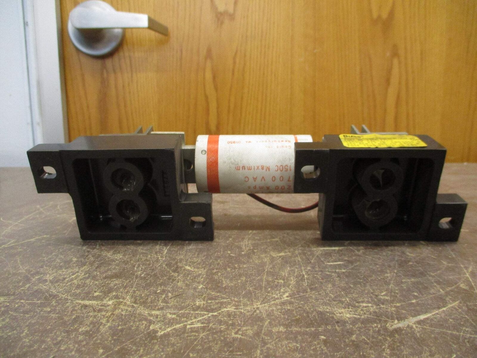 Buss Fuseholder 1BS103 400A 600V w/ 200A Fuse Used