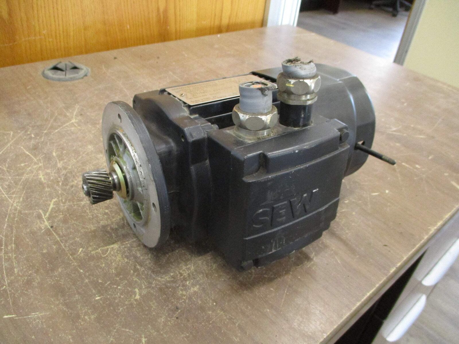 Sew-Eurodrive Motor FH37 DR63S4/BR/HR 0.75HP 277/480V 0.56/0.32A 60Hz Used