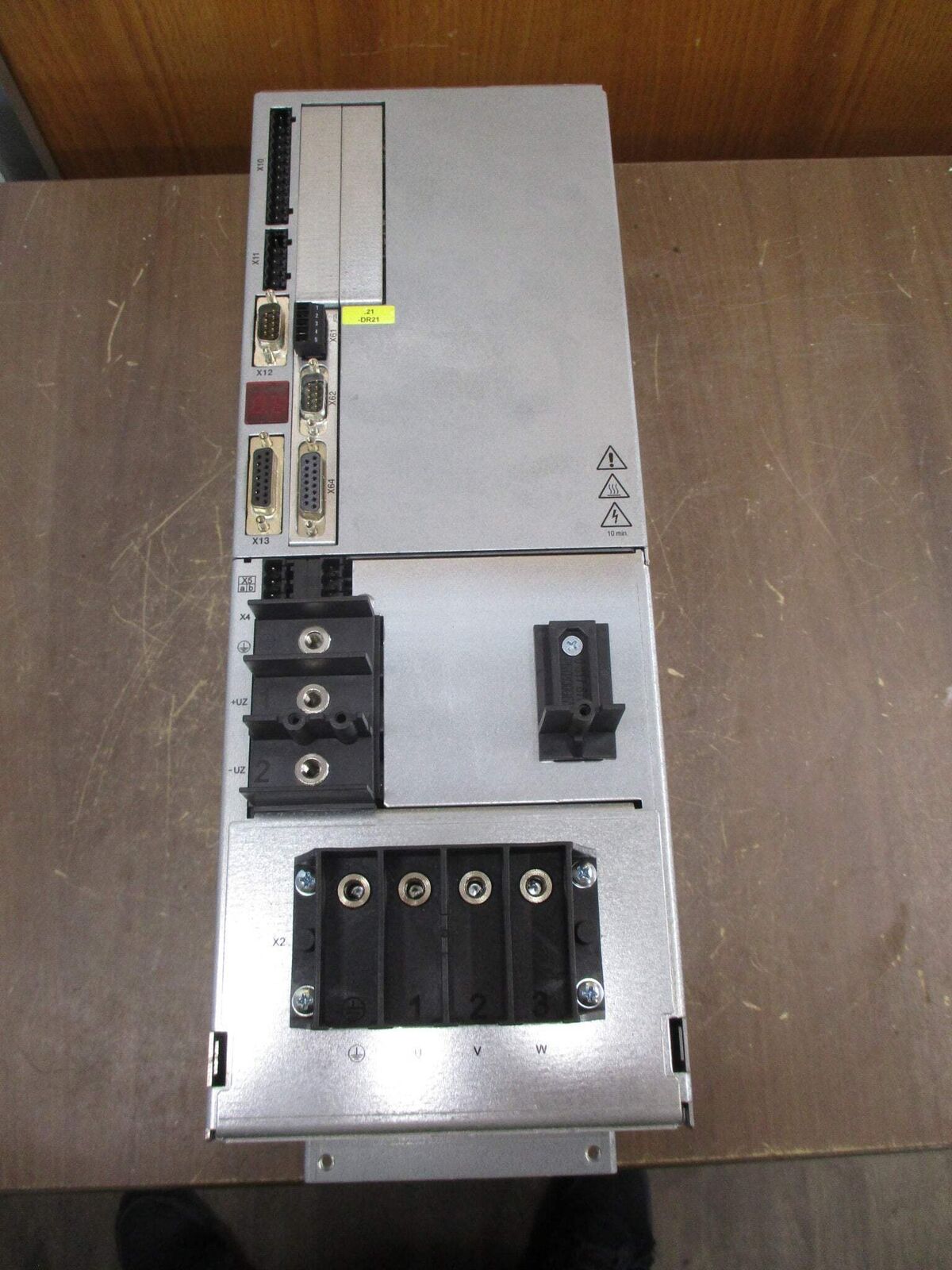 Sew-Eurodrive Moviaxis Servo Drive Axis Module MXA81A-064-503-00/F/XGS11A Used