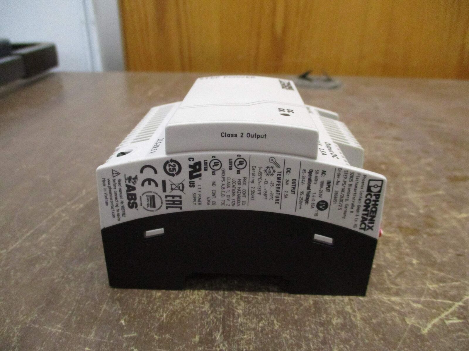 Phoenix Contact Step Power Supply 2868651 STEP-PS/1AC/24DC/2.5 Input: 100-240VAC