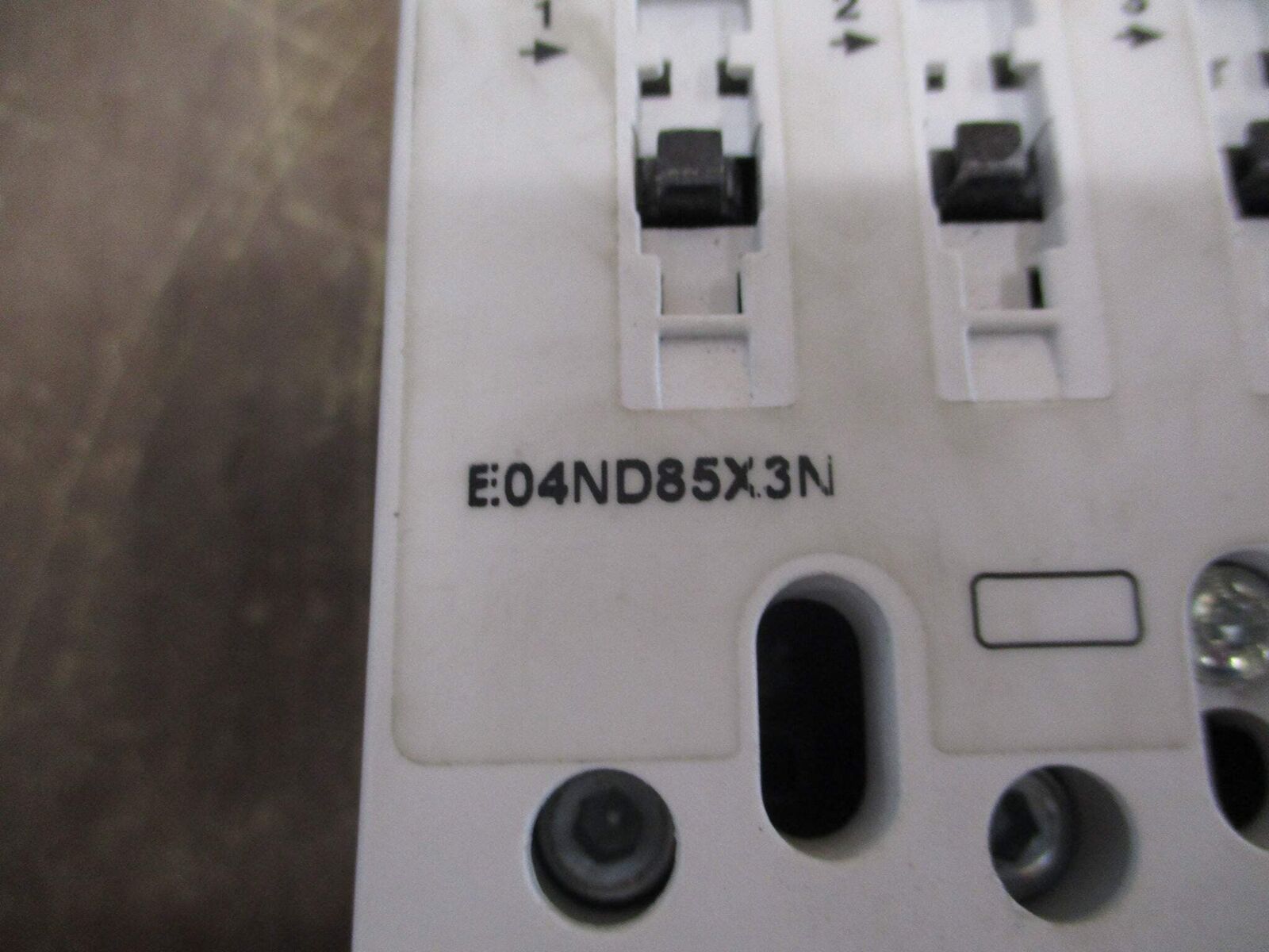 Eaton Contactor E04ND85X3N 24VDC Coil 85A 600V Used