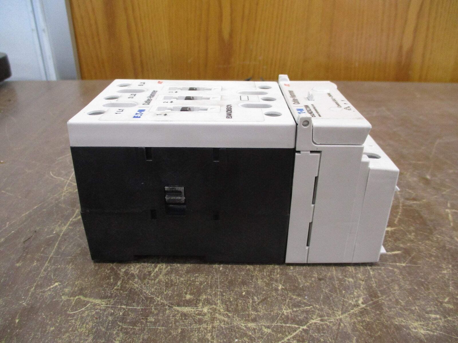 Eaton Contactor E04ND85X3N 24VDC Coil 85A 600V Used