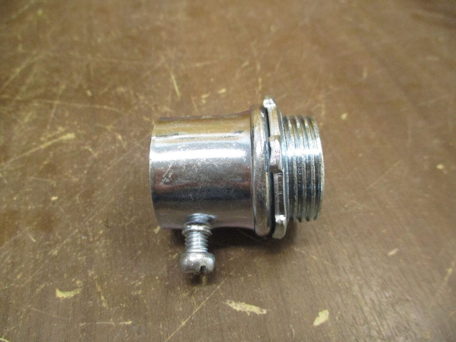 Bridgeport Set-Screw Steel EMT Connector 231 Size: 3/4" *Box of 25* New Surplus
