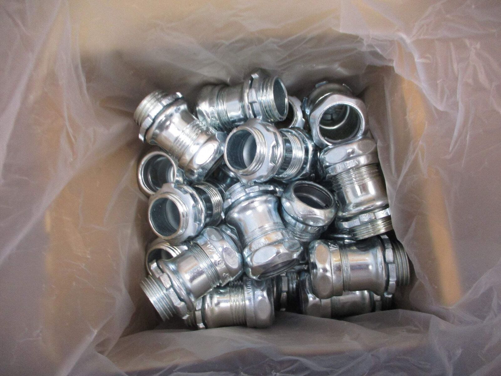 Bridgeport Steel EMT Connector 250 Size: 1/2" Compression Type *Box of 25*