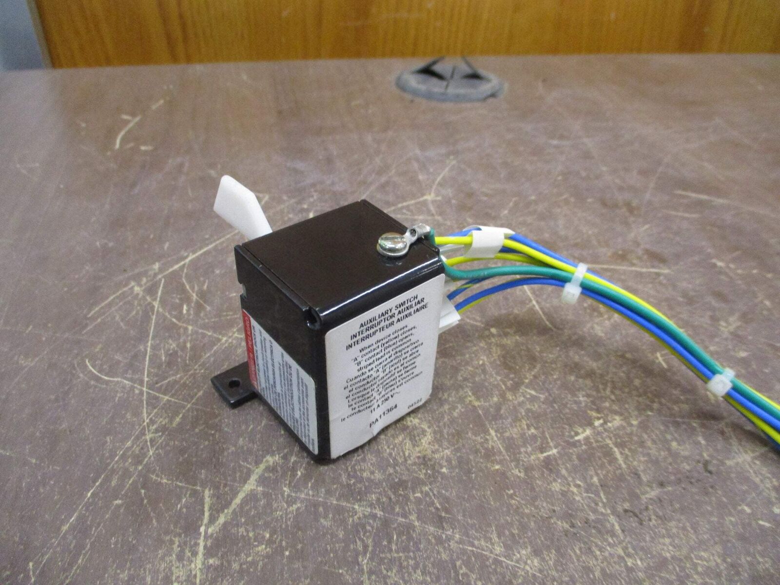 Square D Auxiliary Switch PA11364 11A 250V Used