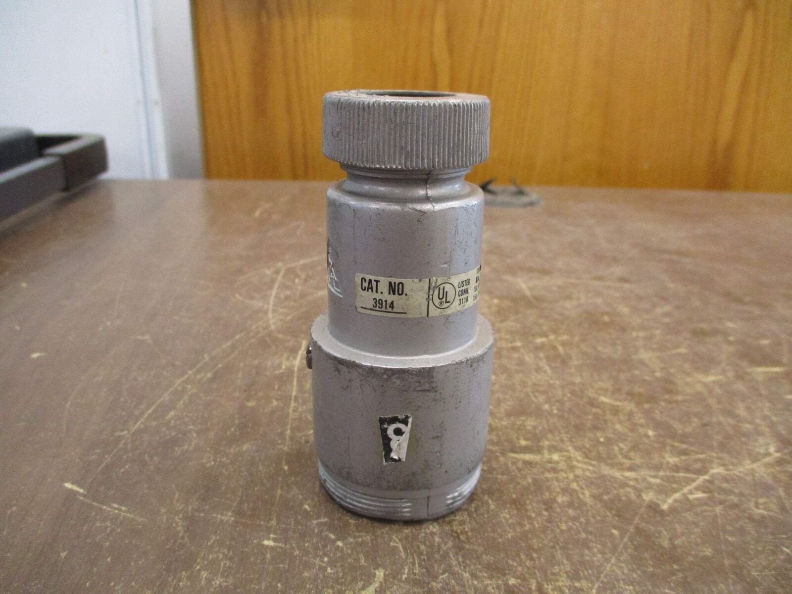 Russellstoll Receptacle 3914 15A 250/600V 4P *Wire End* Used