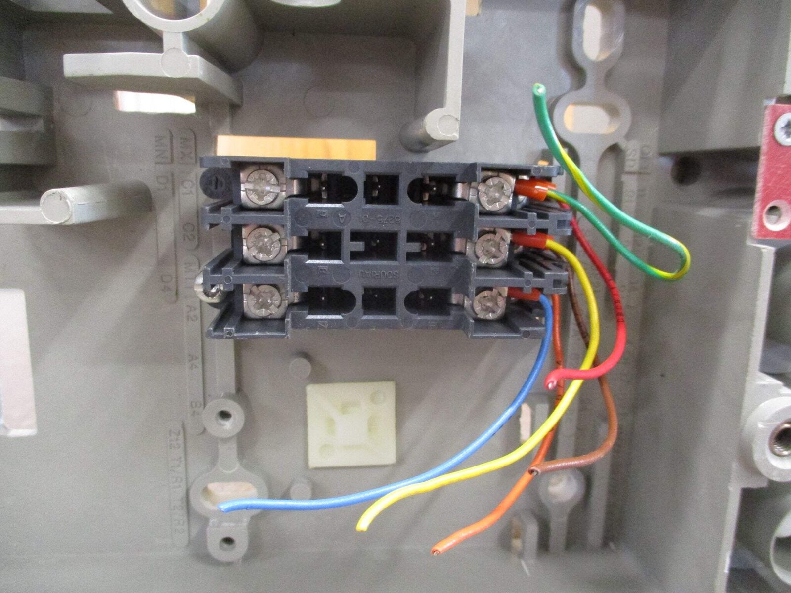 Merlin Gerin Circuit Breaker Plug-In Adapter L-5371 For NSJ400A Breaker Used