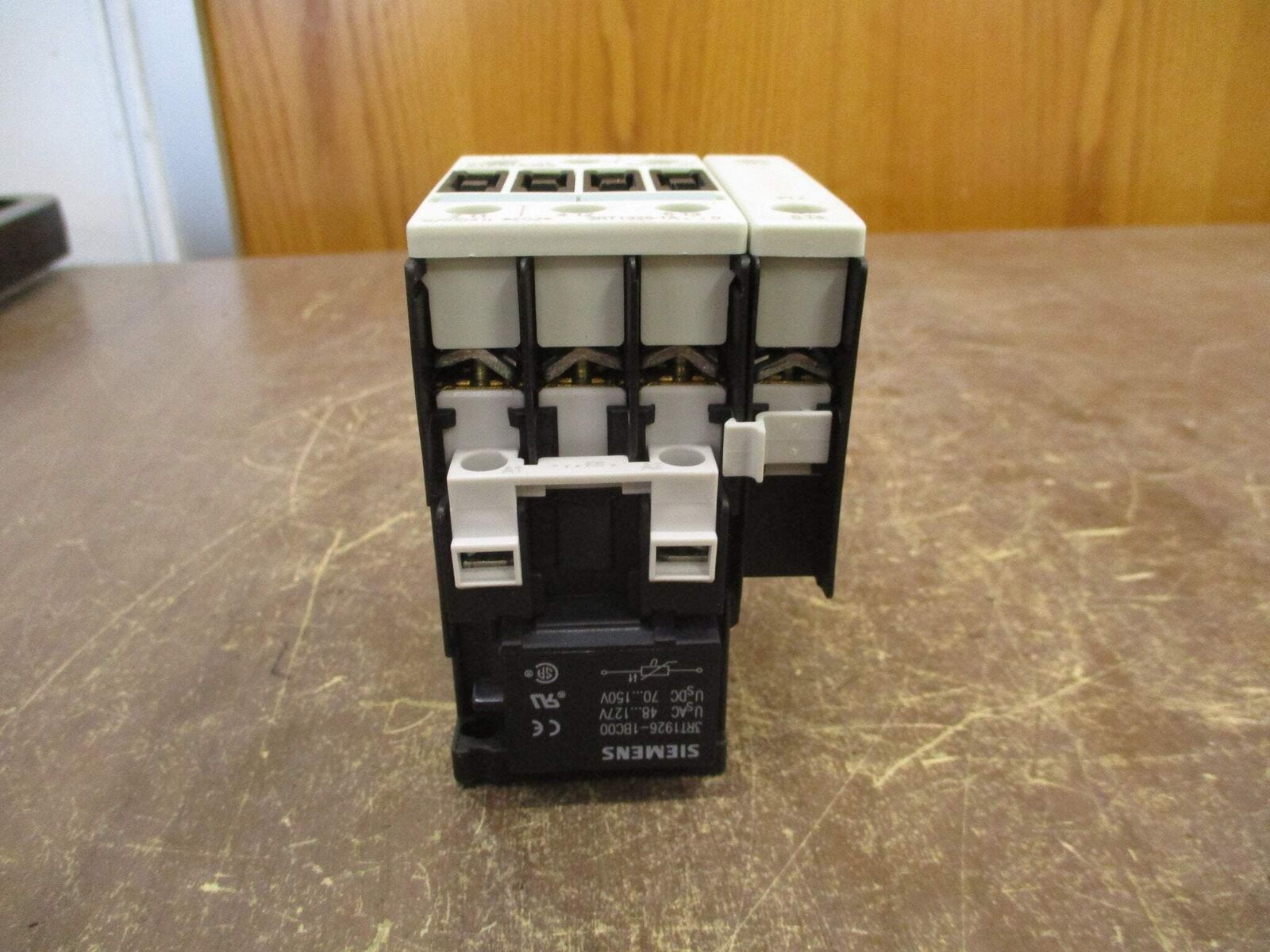 Siemens Sirius 3R Contactor 3RT1325-1A..0 30A 690V 120V Coil Used