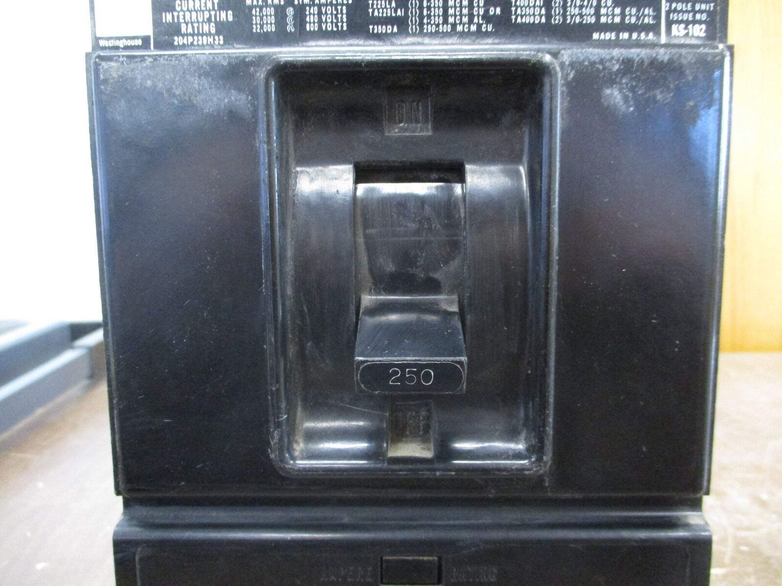 Westinghouse Circuit Breaker LBB2250W 250A 600V 2P Used