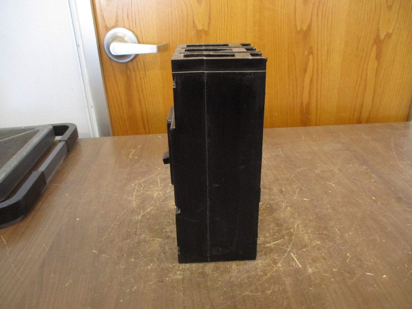 Westinghouse Circuit Breaker LBB2250W 250A 600V 2P Used