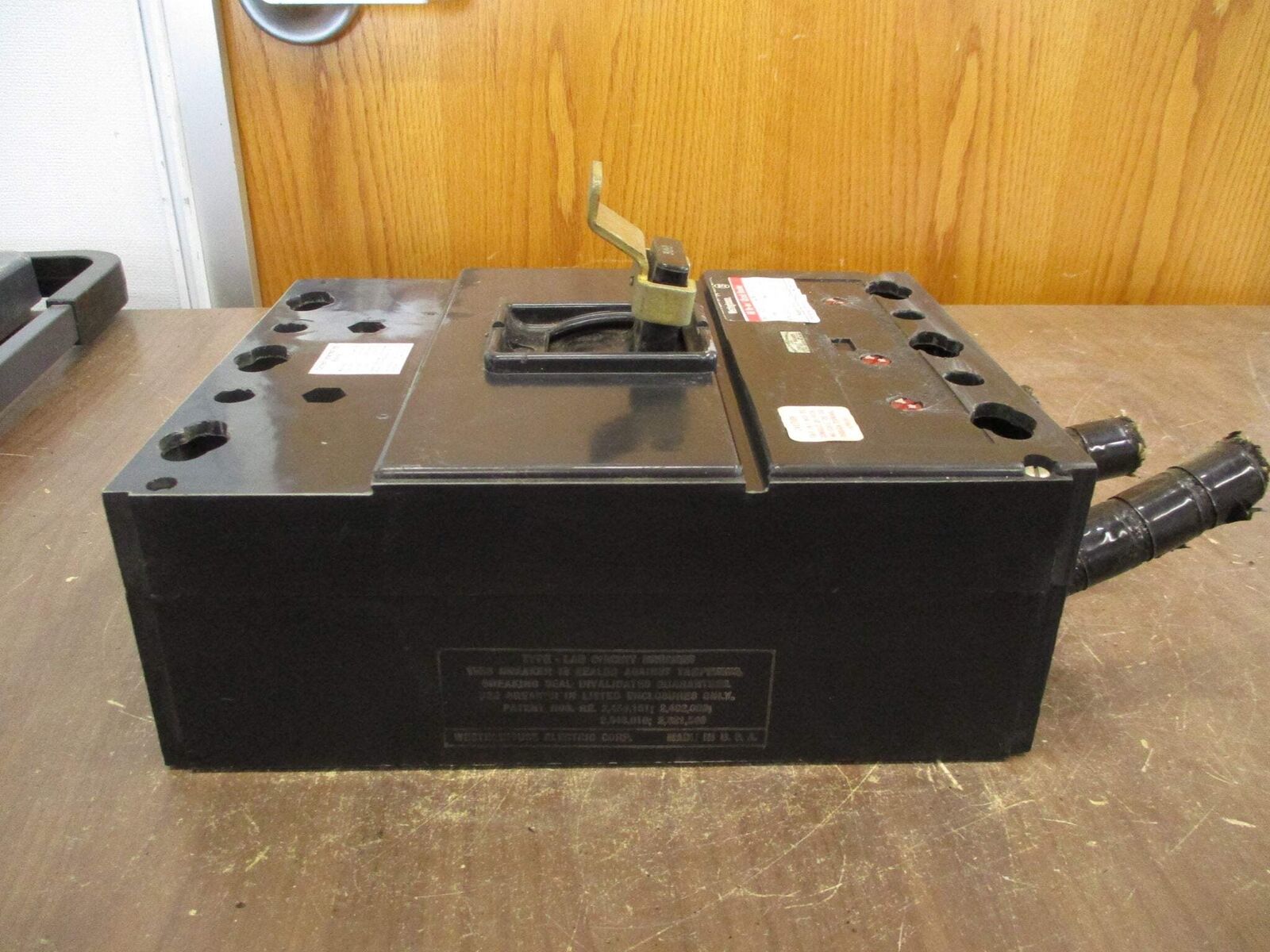 Westinghouse AB De-ion Circuit Breaker LAB3300W 300A 600V 3P Used
