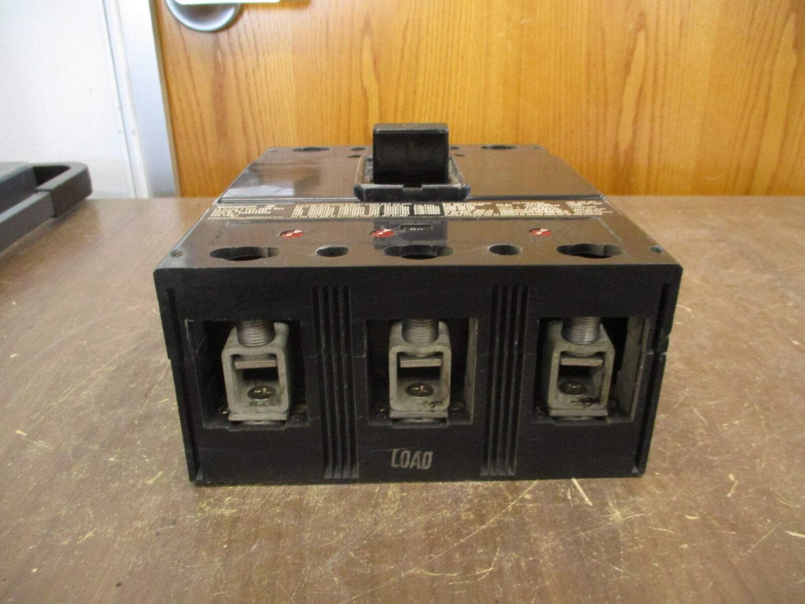 Westinghouse Circuit Breaker LA3400F 90A Trip 600V Used
