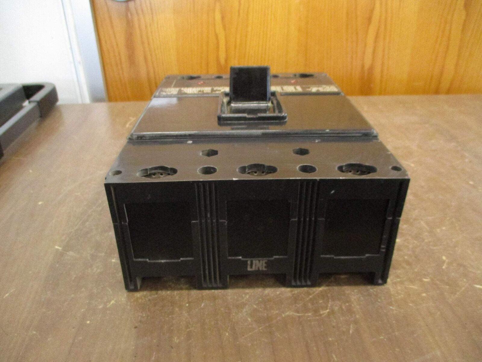 Westinghouse Circuit Breaker LA3400F 90A Trip 600V Used