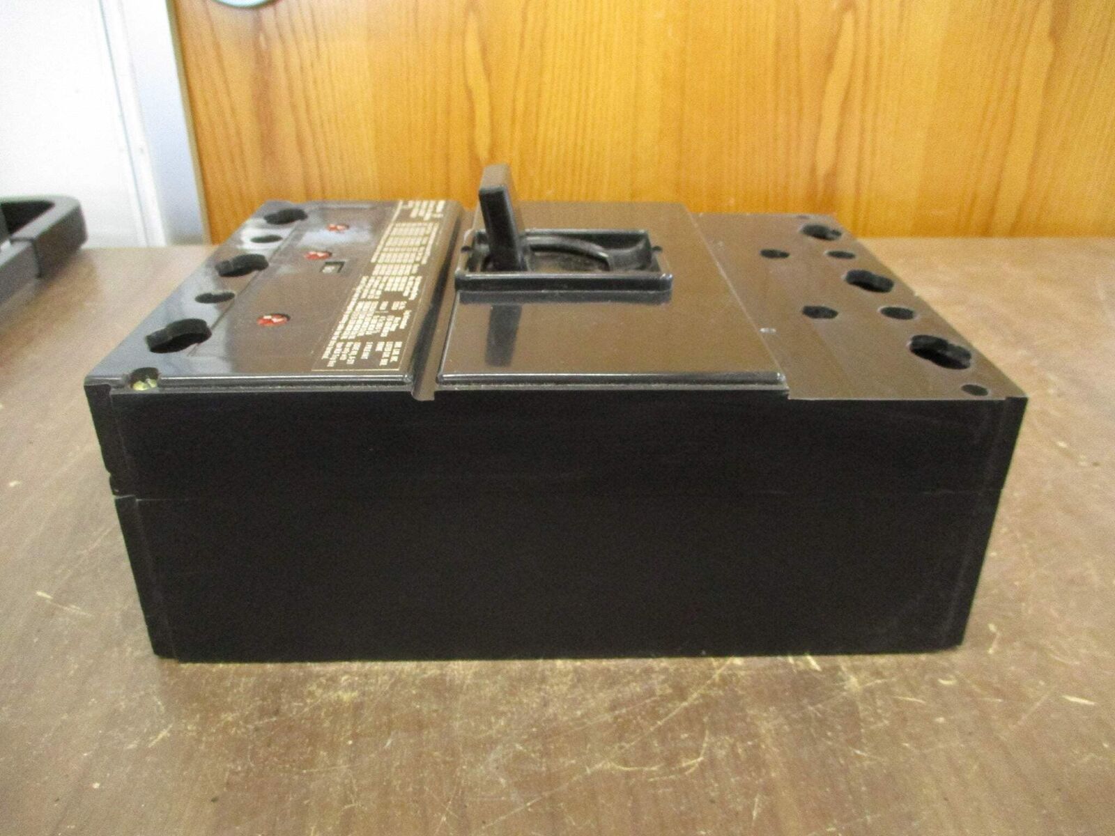 Westinghouse Circuit Breaker LA3400F 90A Trip 600V Used