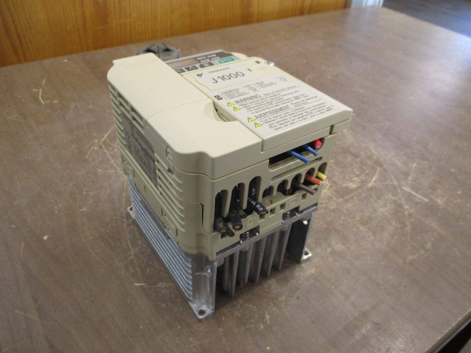 Yaskawa J1000 AC Drive CIMR-JU4A0004BAA 1HP 3Ph Used