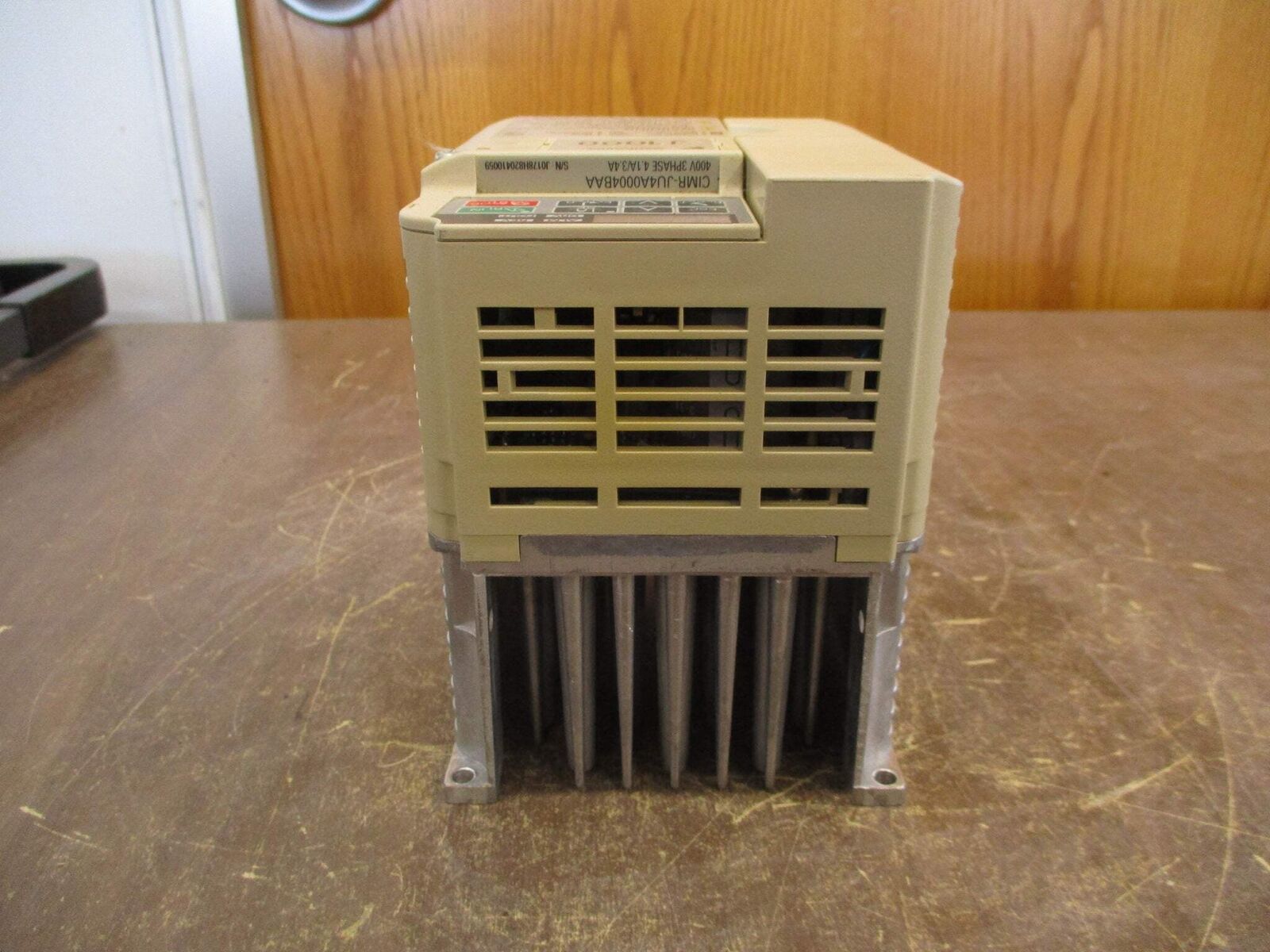 Yaskawa J1000 AC Drive CIMR-JU4A0004BAA 1HP 3Ph Used