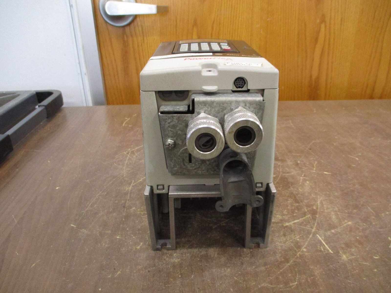 Allen-Bradley PowerFlex 70 AC Drive 20AD1P1A0AYNNDNN 0.5HP 3Ph w/ Keypad Used