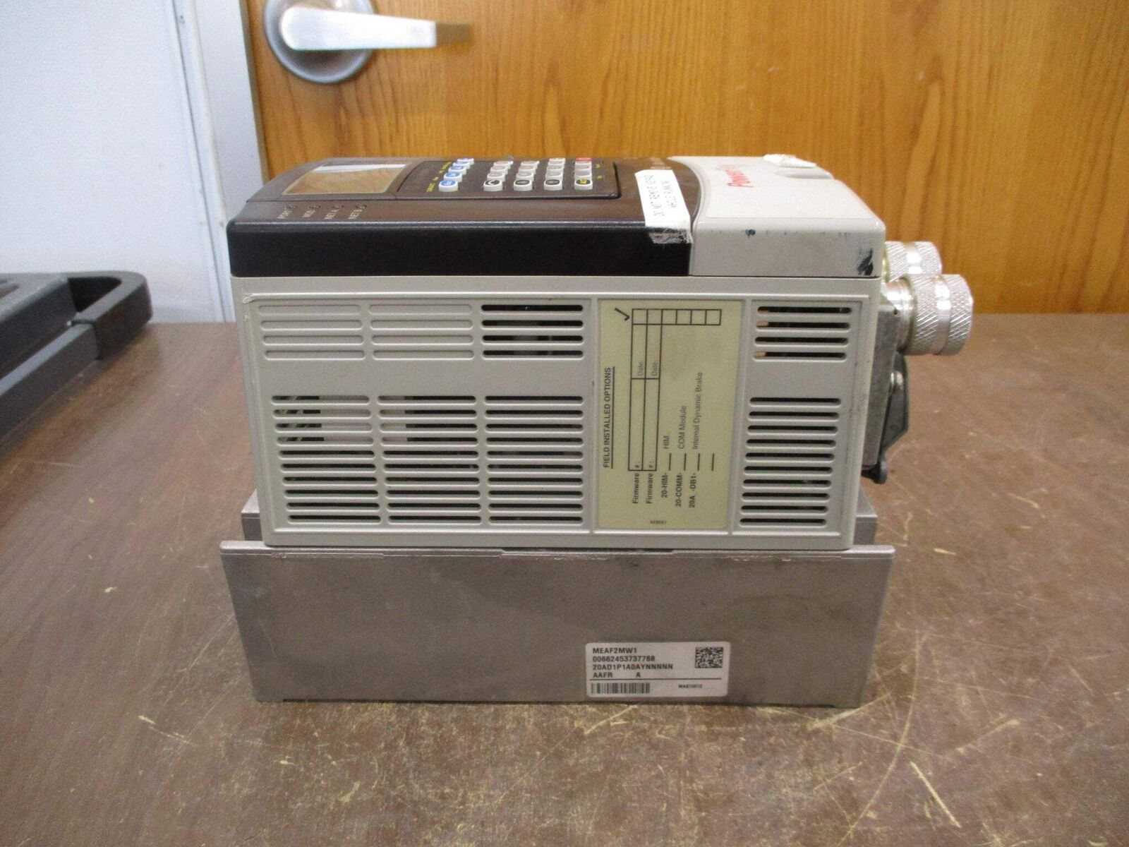 Allen-Bradley PowerFlex 70 AC Drive 20AD1P1A0AYNNDNN 0.5HP 3Ph w/ Keypad Used