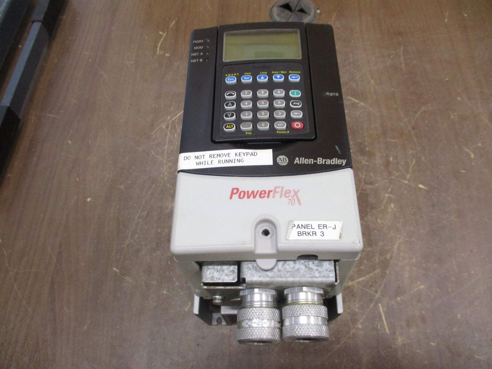 Allen-Bradley PowerFlex 70 AC Drive 20AD1P1A0AYNNDNN 0.5HP 3Ph w/ Keypad Used
