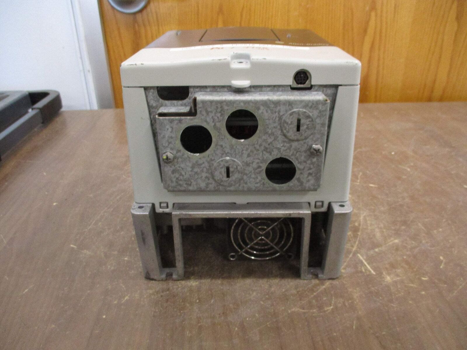 Allen-Bradley PowerFlex 70 AC Drive 20AD8P0A0AYNNNNN 5HP 3Ph *No Keypad* Used