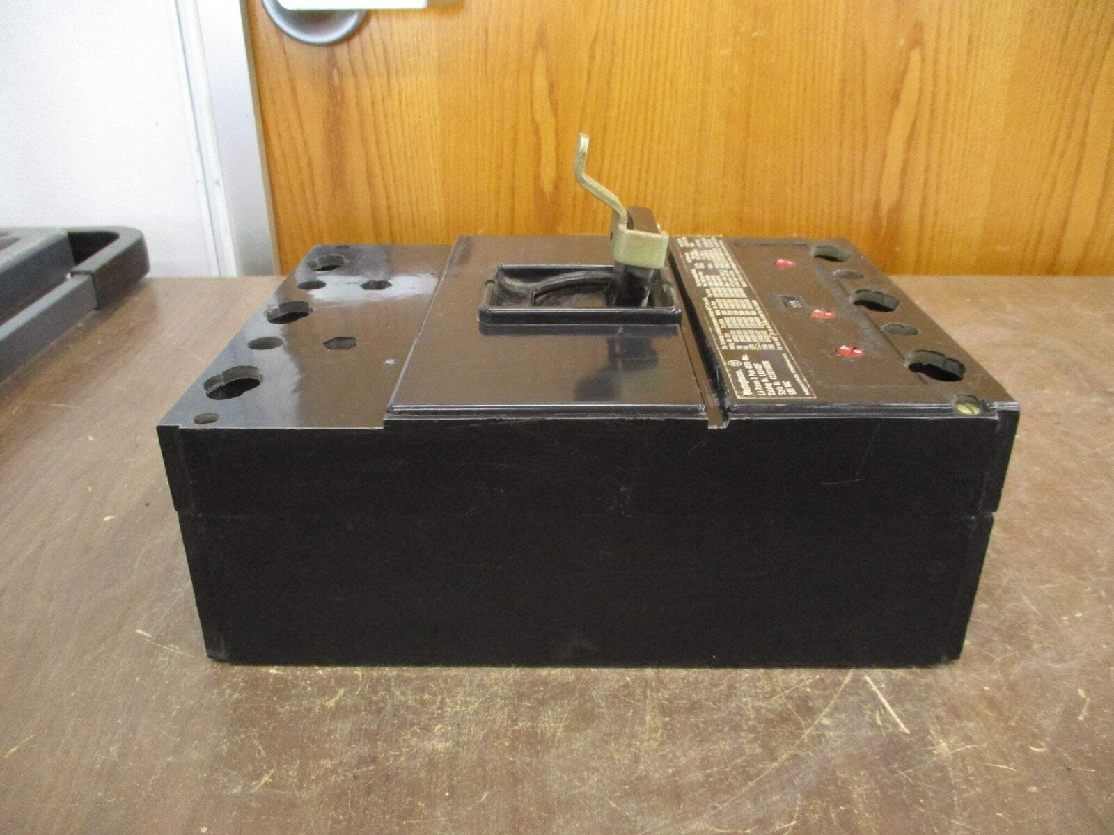 Westinghouse Circuit Breaker LA3400F 125A Trip 600V 3P Used