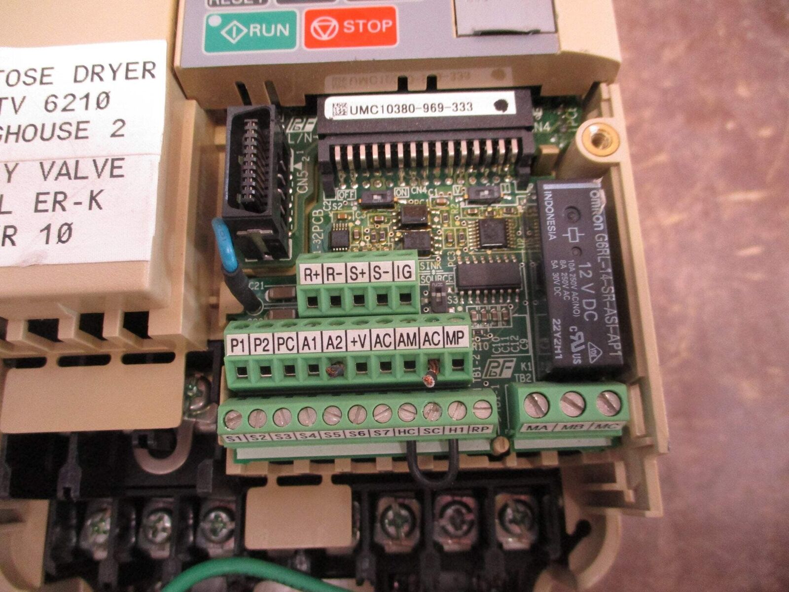 Yaskawa V1000 AC Drive CIMR-VU4A0004FAA Rev. C 1HP 3Ph w/ Keypad Used.