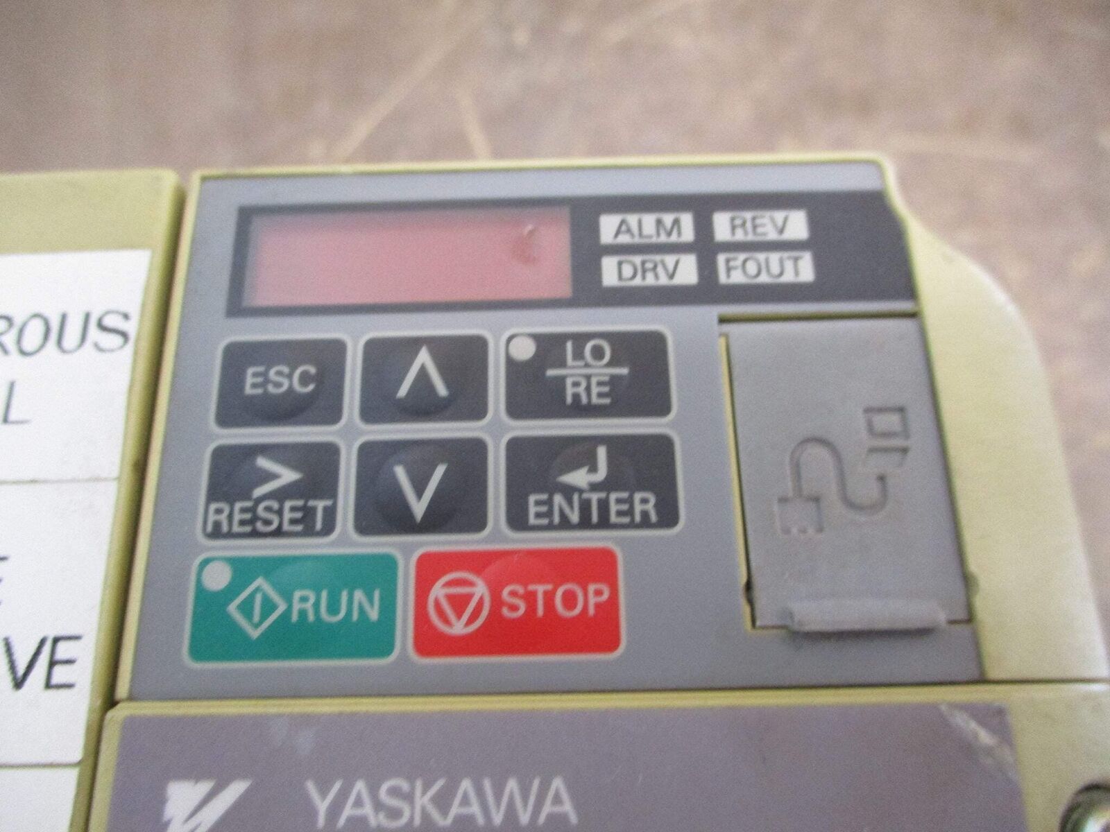 Yaskawa V1000 AC Drive CIMR-VU4A0004FAA Rev. A 1HP w/ Keypad Used