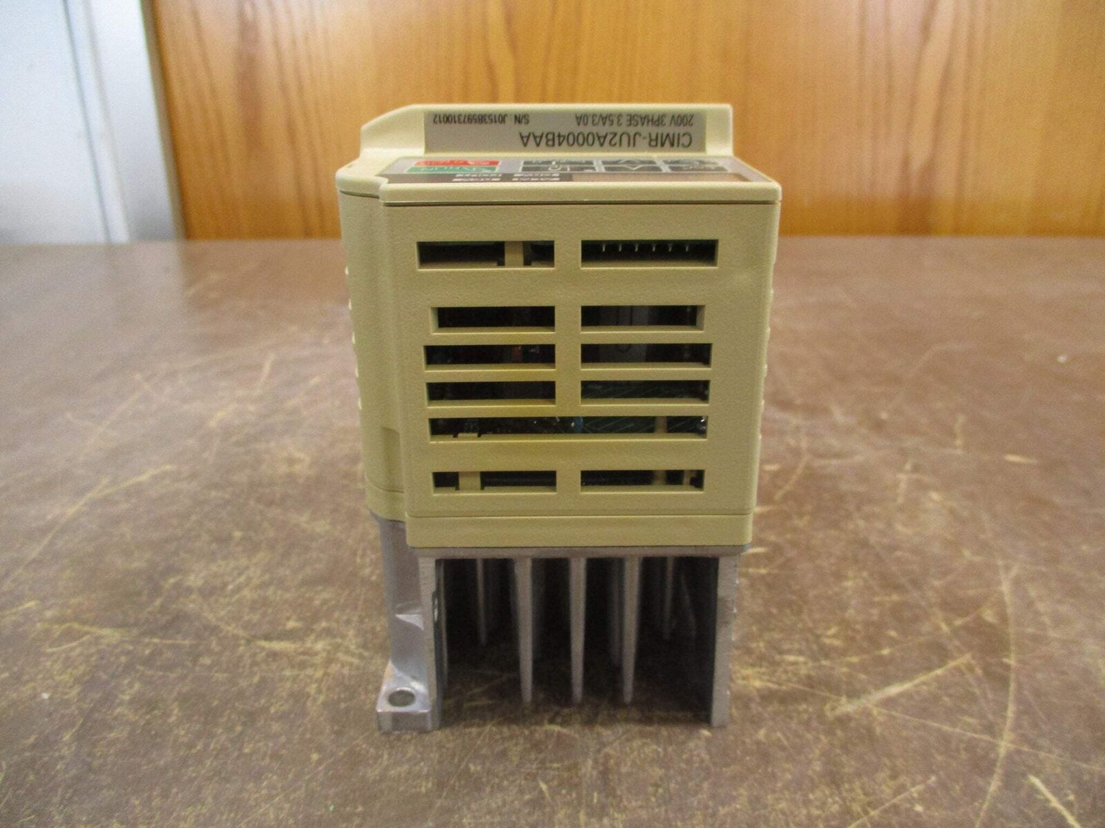 Yaskawa J1000 AC Drive CIMR-JU2A0004BAA 0.75HP 3Ph *No Cover* Used