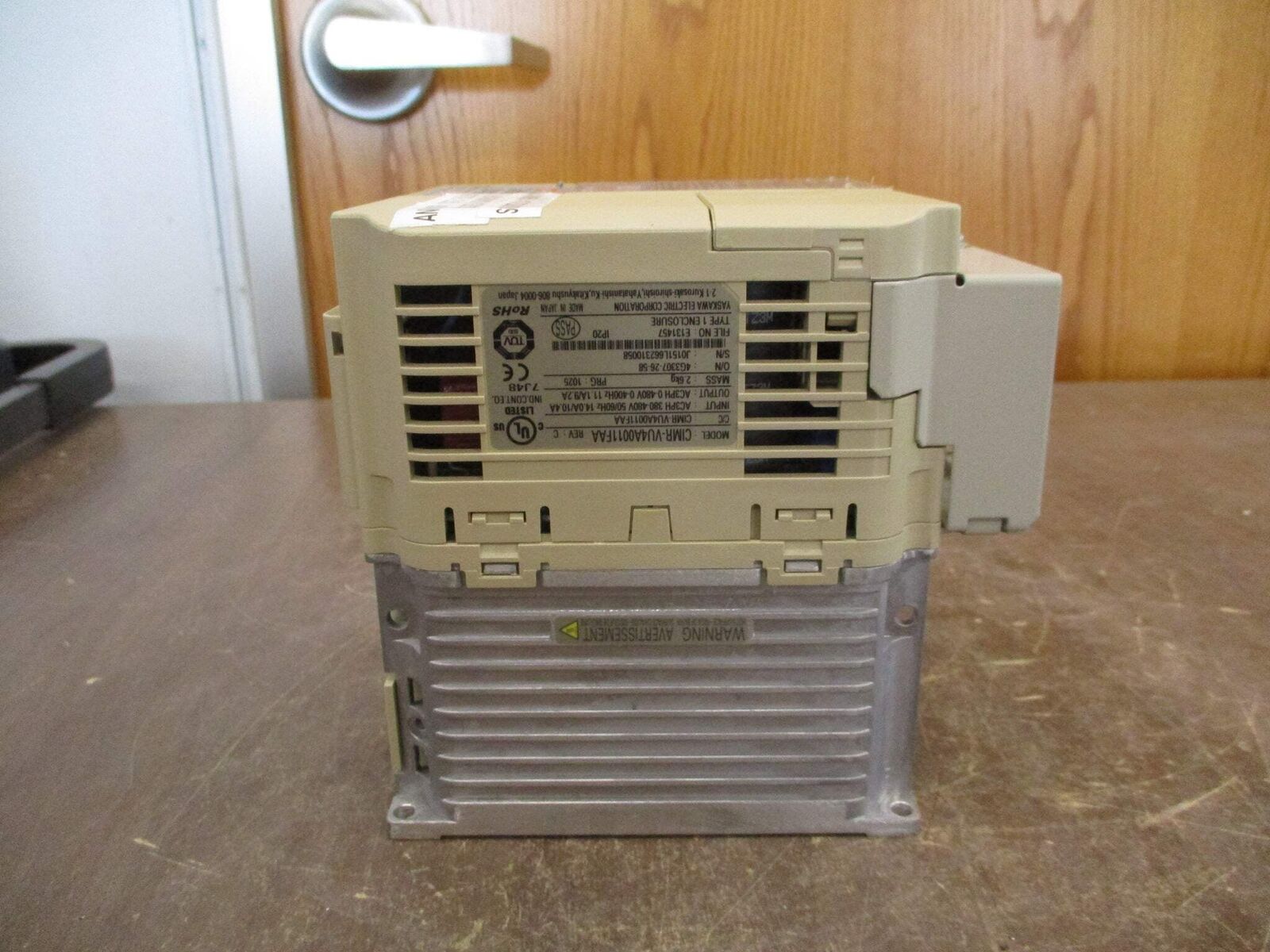Yaskawa V1000 AC Drive CIMR-VU4A0011FAA 7.5HP 3Ph Used.