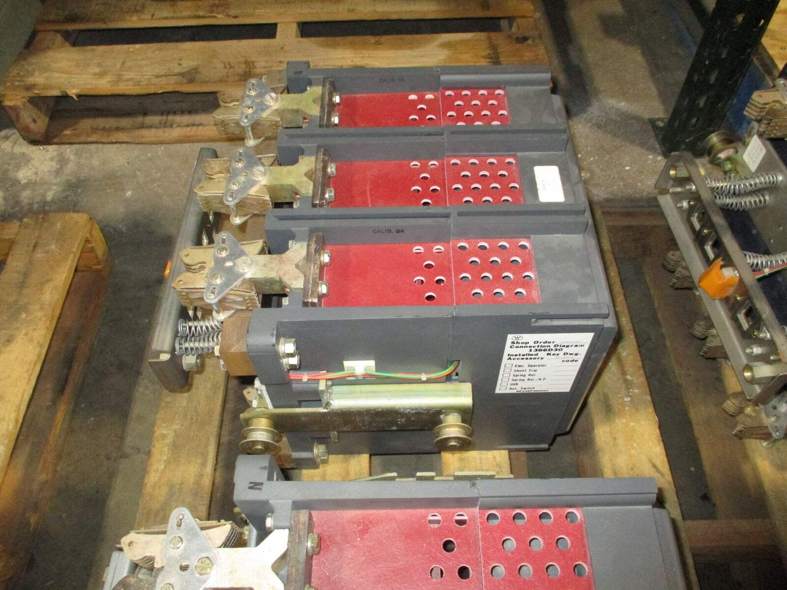 Westinghouse Circuit Breaker SPB 100 800A Frame 400A Plug 50/60Hz 3P Used