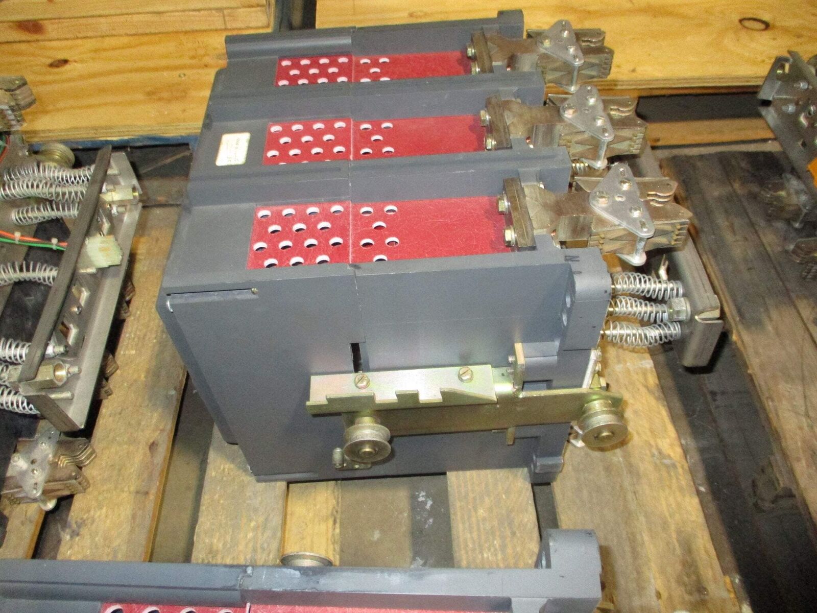 Westinghouse Circuit Breaker SPB 50 800A Frame 300A Plug 600V 50/60Hz 3P Used