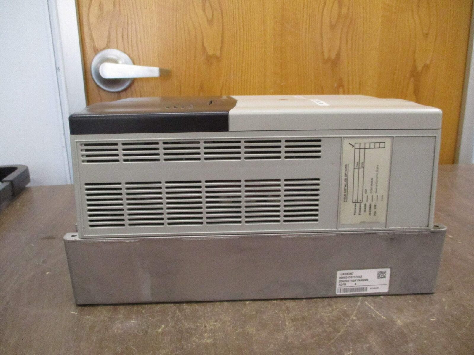 Allen-Bradley PowerFlex 70 AC Drive 20AD027A0AYNANNN 20HP 3Ph *No Keypad* Used