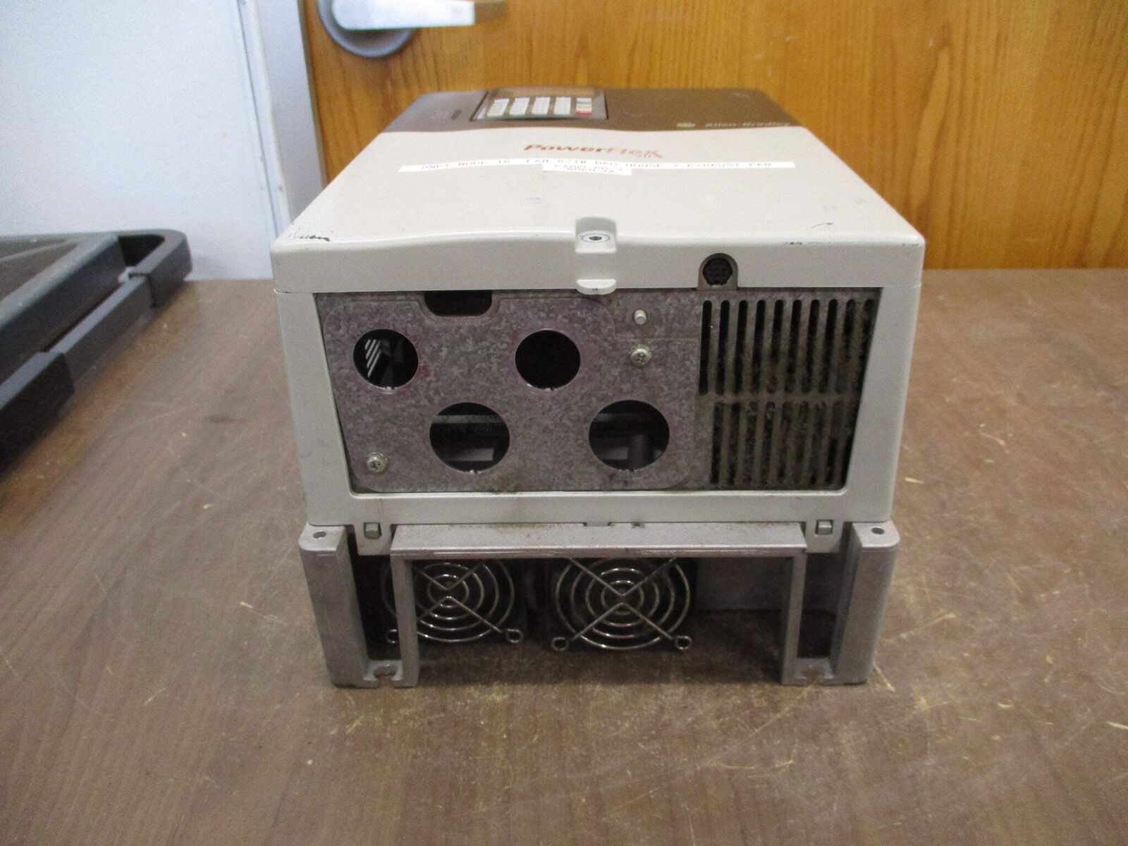 Allen-Bradley PowerFlex 70 AC Drive 20AD022A0AYNANNN 15HP 3Ph w/ Keypad Used