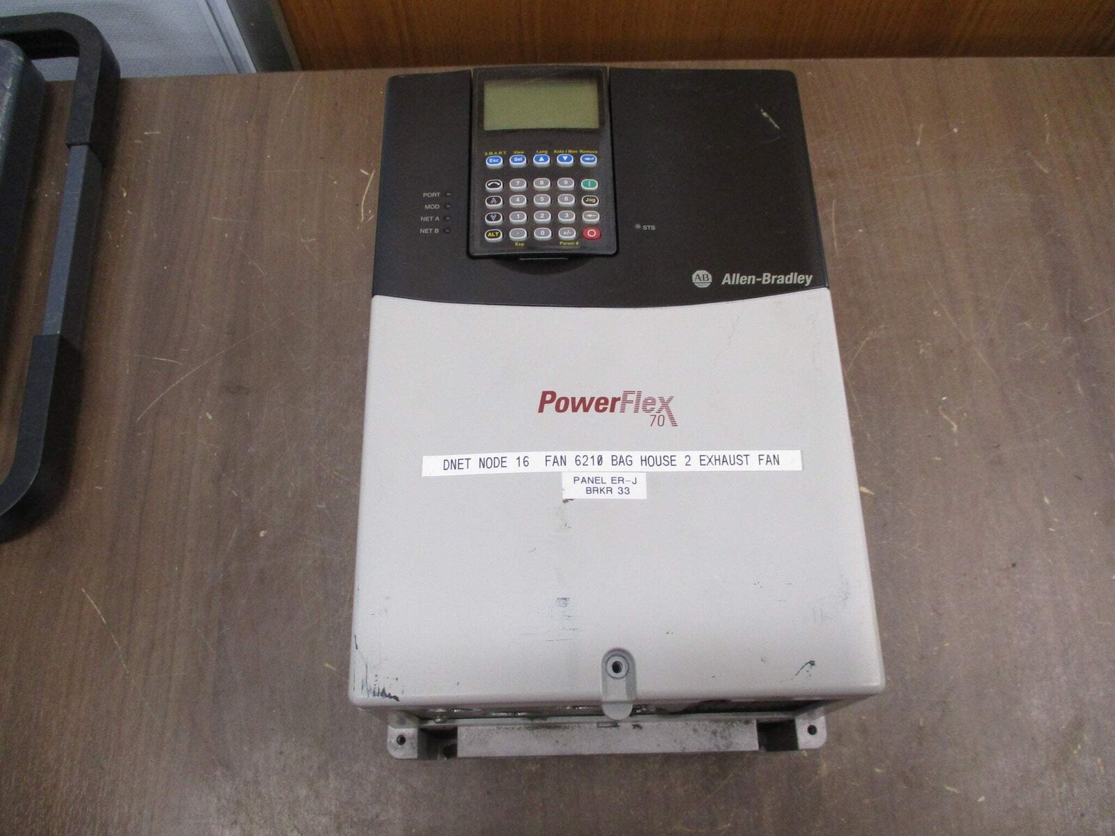 Allen-Bradley PowerFlex 70 AC Drive 20AD022A0AYNANNN 15HP 3Ph w/ Keypad Used