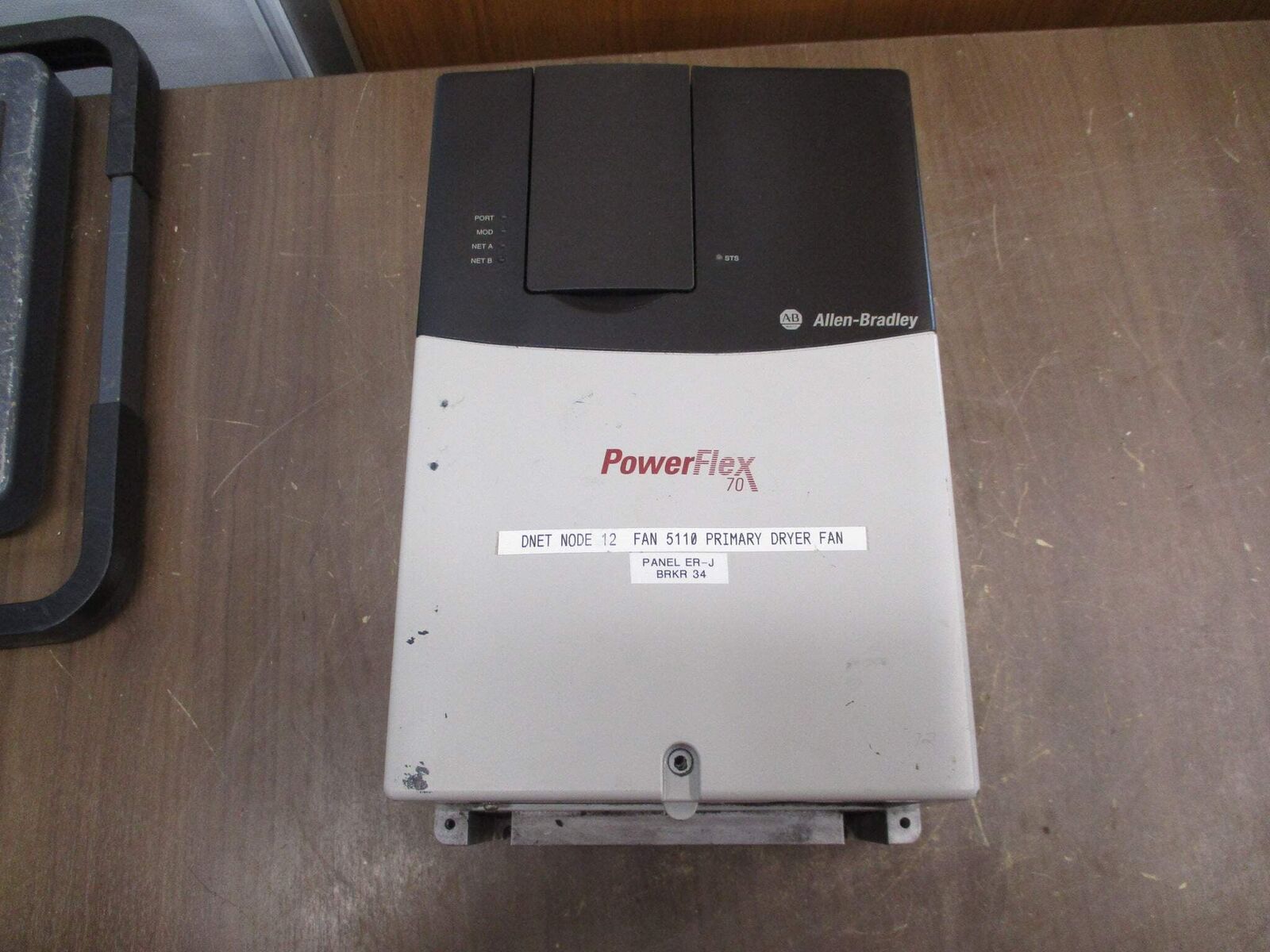 Allen-Bradley PowerFlex 70 AC Drive 20AD027A0AYNANNN 20HP 3Ph *No Keypad* Used