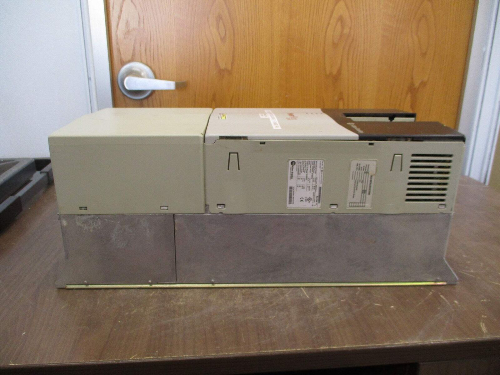 Allen-Bradley PowerFlex 700 AC Drive 20BD052A0AYNANN0 40HP 3Ph *No Keypad* Used