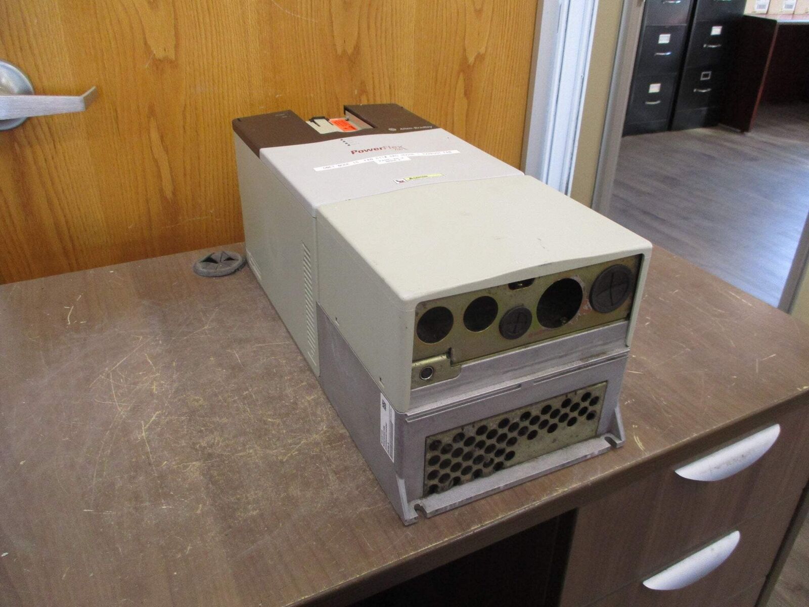 Allen-Bradley PowerFlex 700 AC Drive 20BD052A0AYNANN0 40HP 3Ph *No Keypad* Used