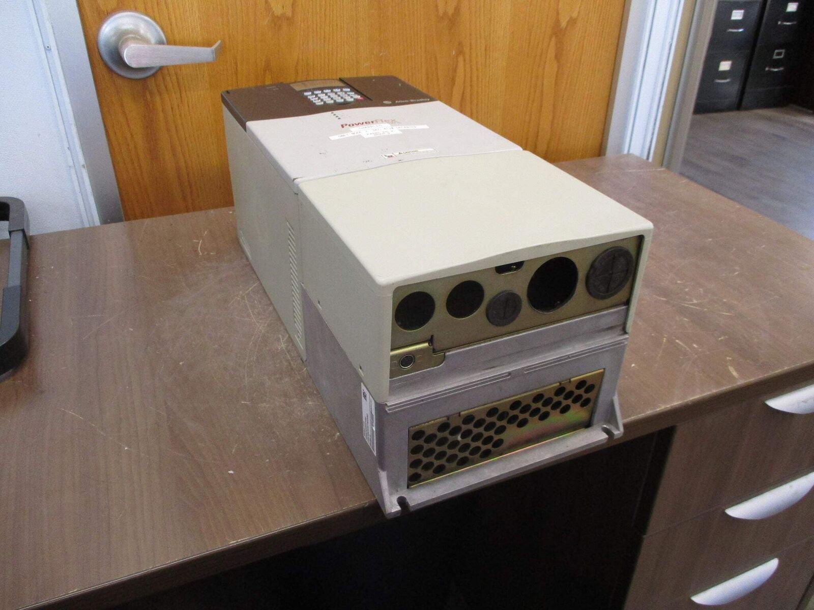 Allen-Bradley PowerFlex 700 AC Drive 20BD052A0AYNANN0 40HP 3Ph w/ Keypad Used