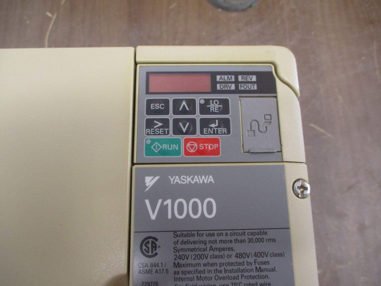 Yaskawa V1000 AC Drive CIMR-VU4A0038FAA 20HP 3Ph w/ Keypad Used