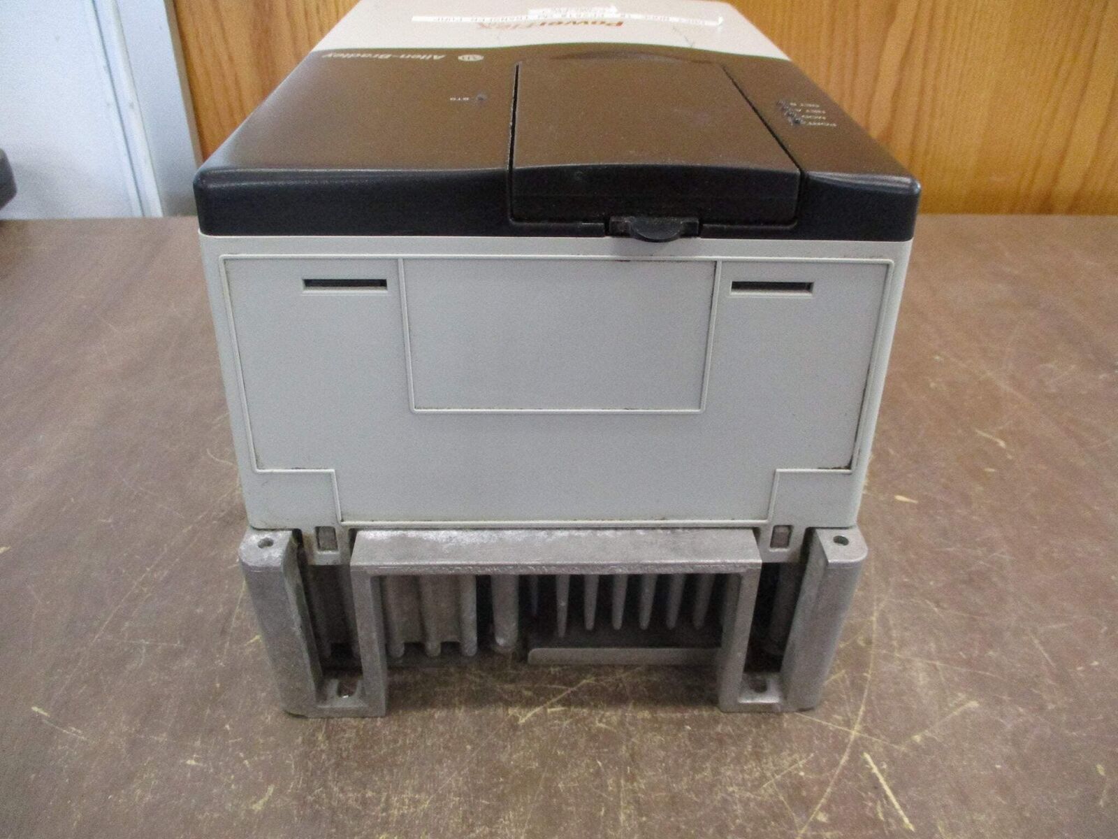 Allen-Bradley PowerFlex 70 AC Drive 20AD011A0AYNANNN 7.5HP 3Ph *No Keypad* Used