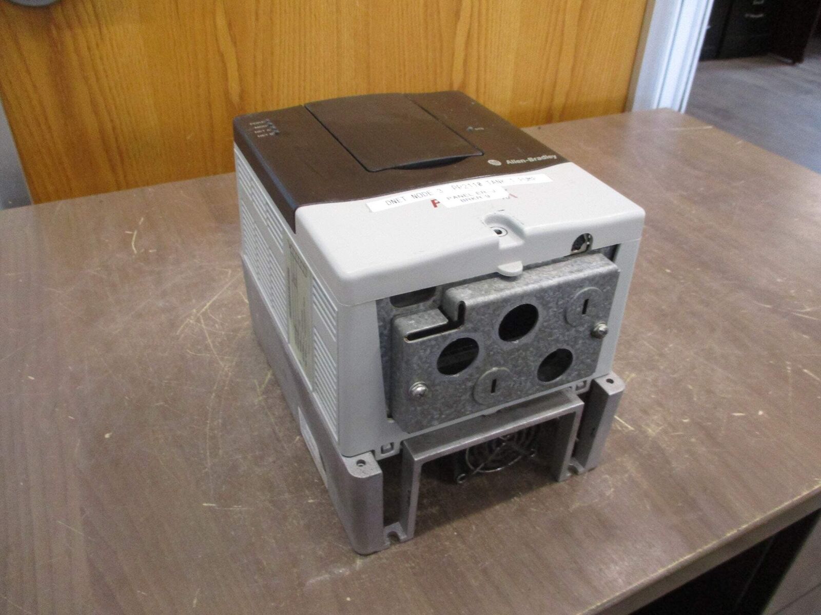 Allen-Bradley PowerFlex 70 AC Drive 20AD5P0A0AYNNNNN 3HP 3Ph *No Cover Screw*