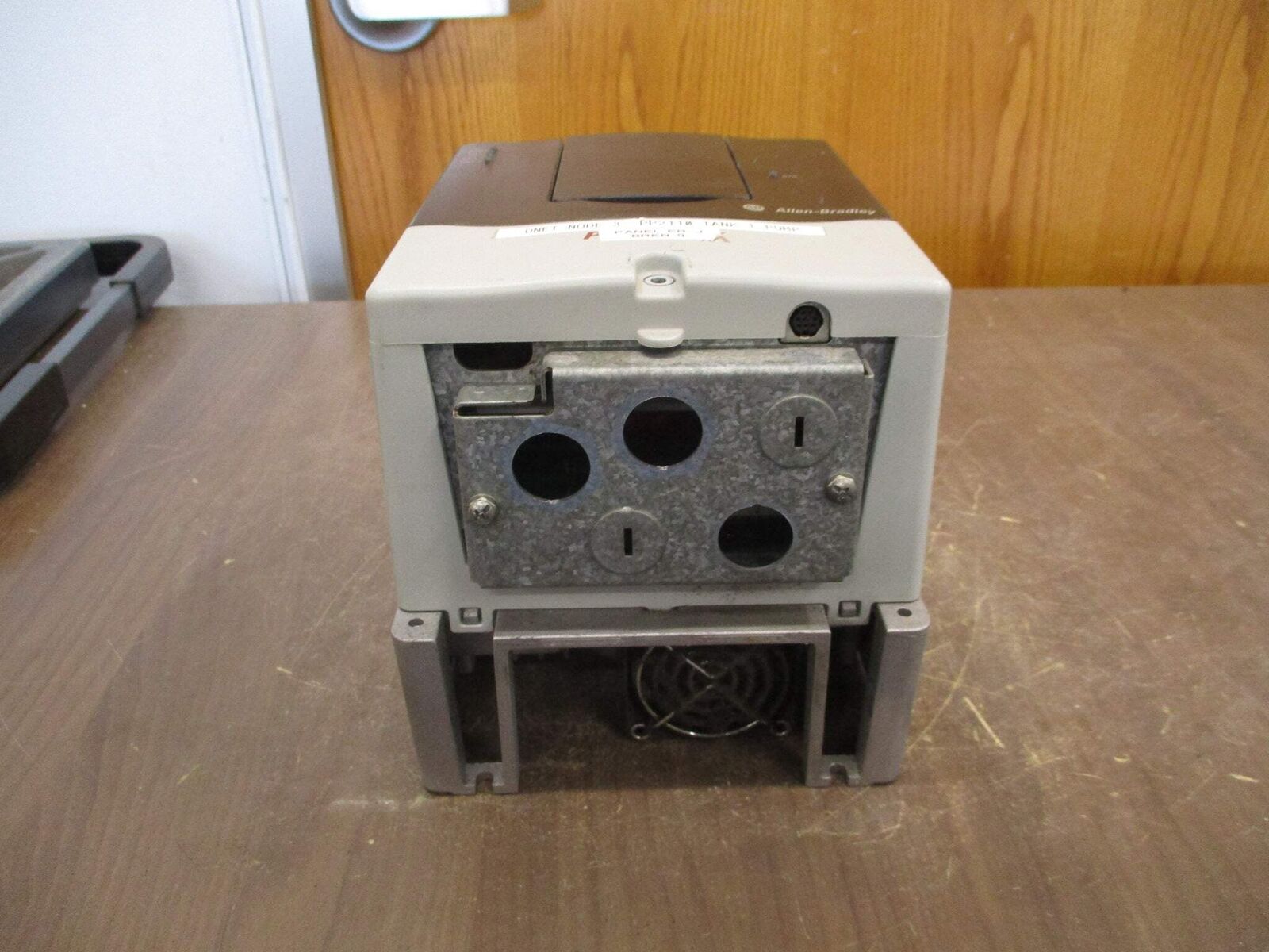 Allen-Bradley PowerFlex 70 AC Drive 20AD5P0A0AYNNNNN 3HP 3Ph *No Cover Screw*