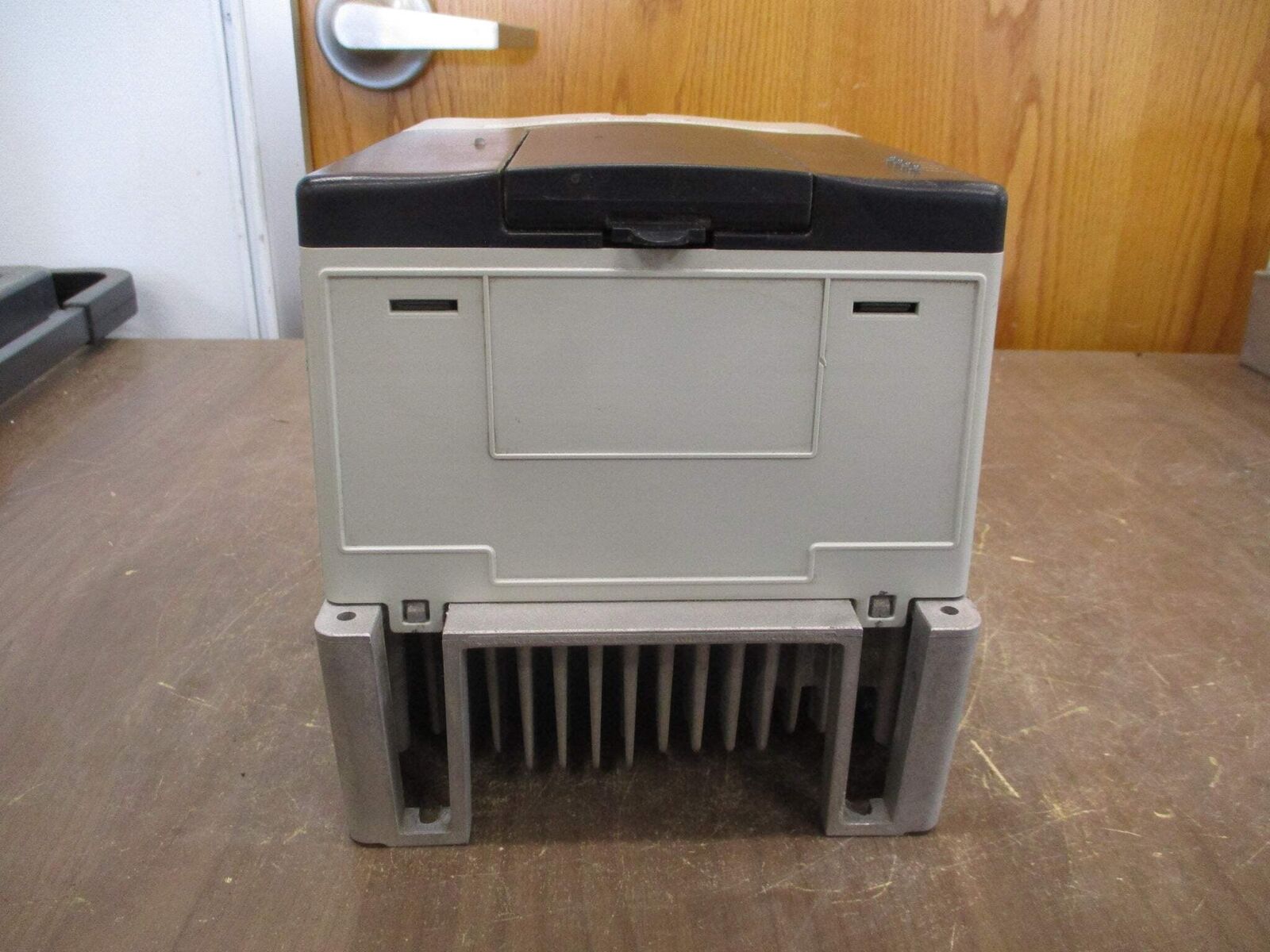 Allen-Bradley PowerFlex 70 AC Drive 20AD5P0A0AYNNNNN 3HP 3Ph *No Keypad* Used