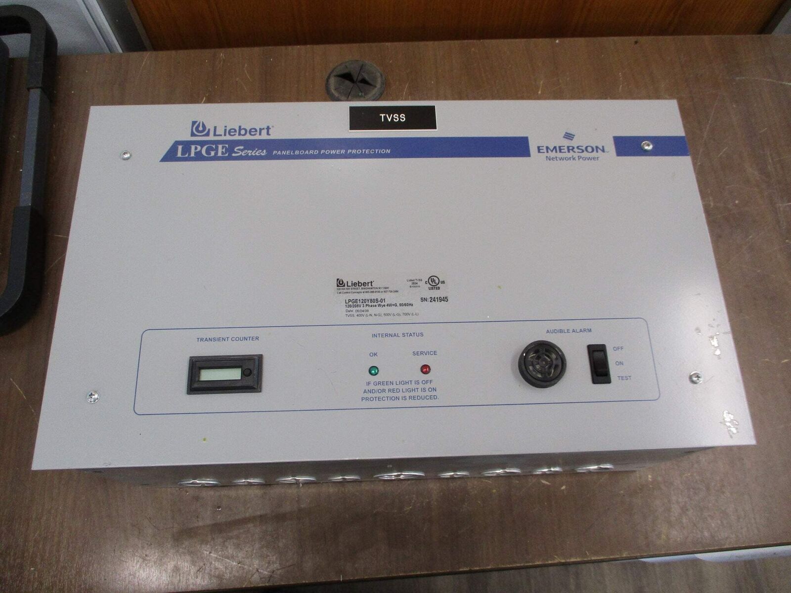 Emerson Liebert Panelboard Surge Protector LPGE120Y80S-01 120/208V 3Ph 4W+G Used