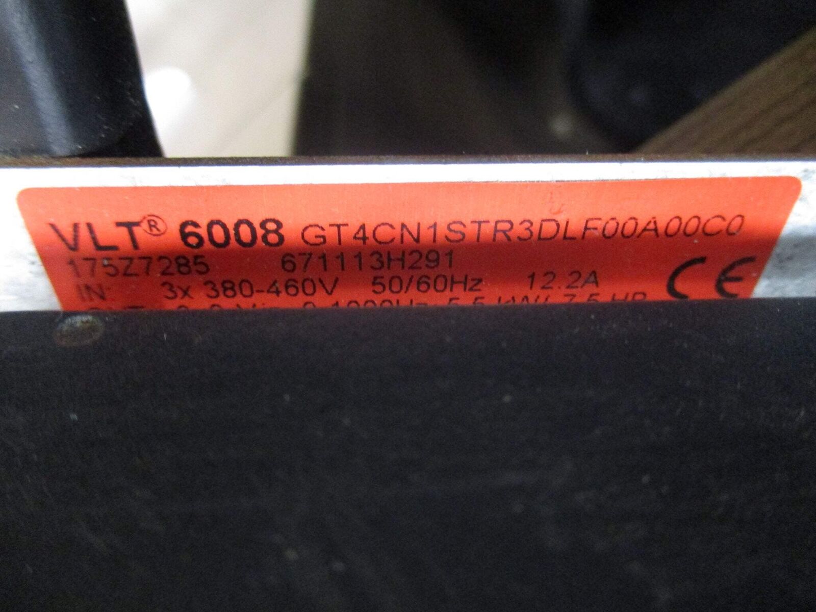 Danfoss VLT 6008 AC Drive 175Z7285 7.5HP 3Ph w/ Disconnect Used.