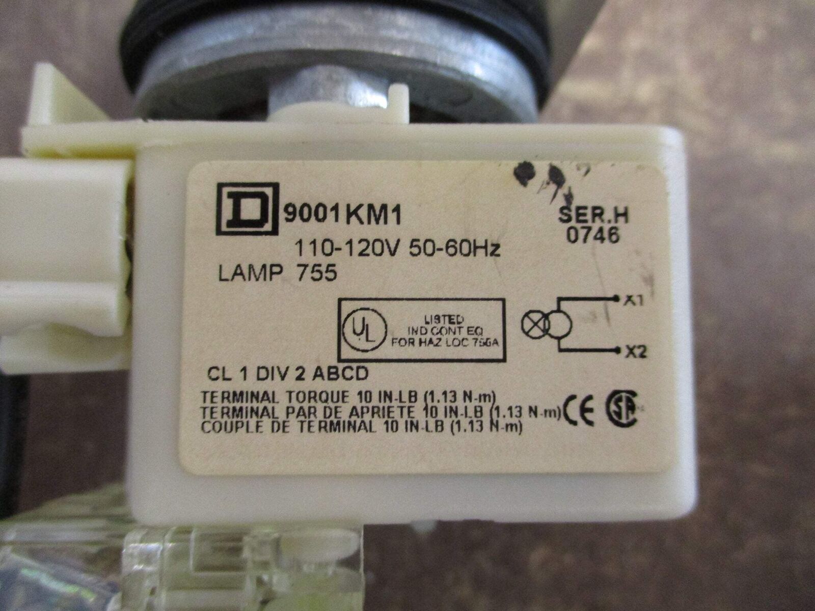 Square D Illuminated Push Button 9001 KM1 Ser. H 110-120V 50-60Hz Red *No Lamp*