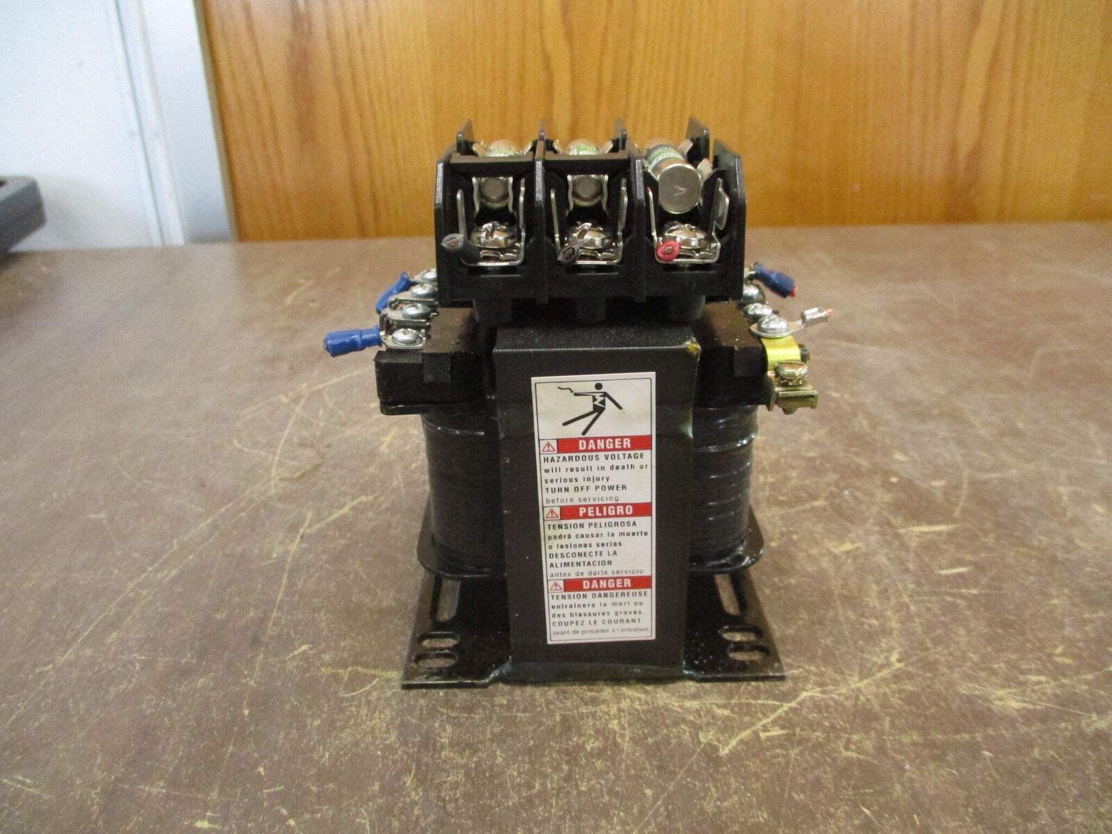 Square D Control Transformer 9070TF200D1 0.2KVA Pri: 240/480V Sec: 120V Used